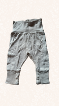 Hose Grau 56