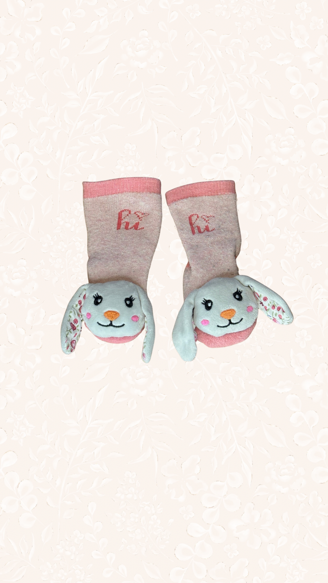 Socken mit Rassel